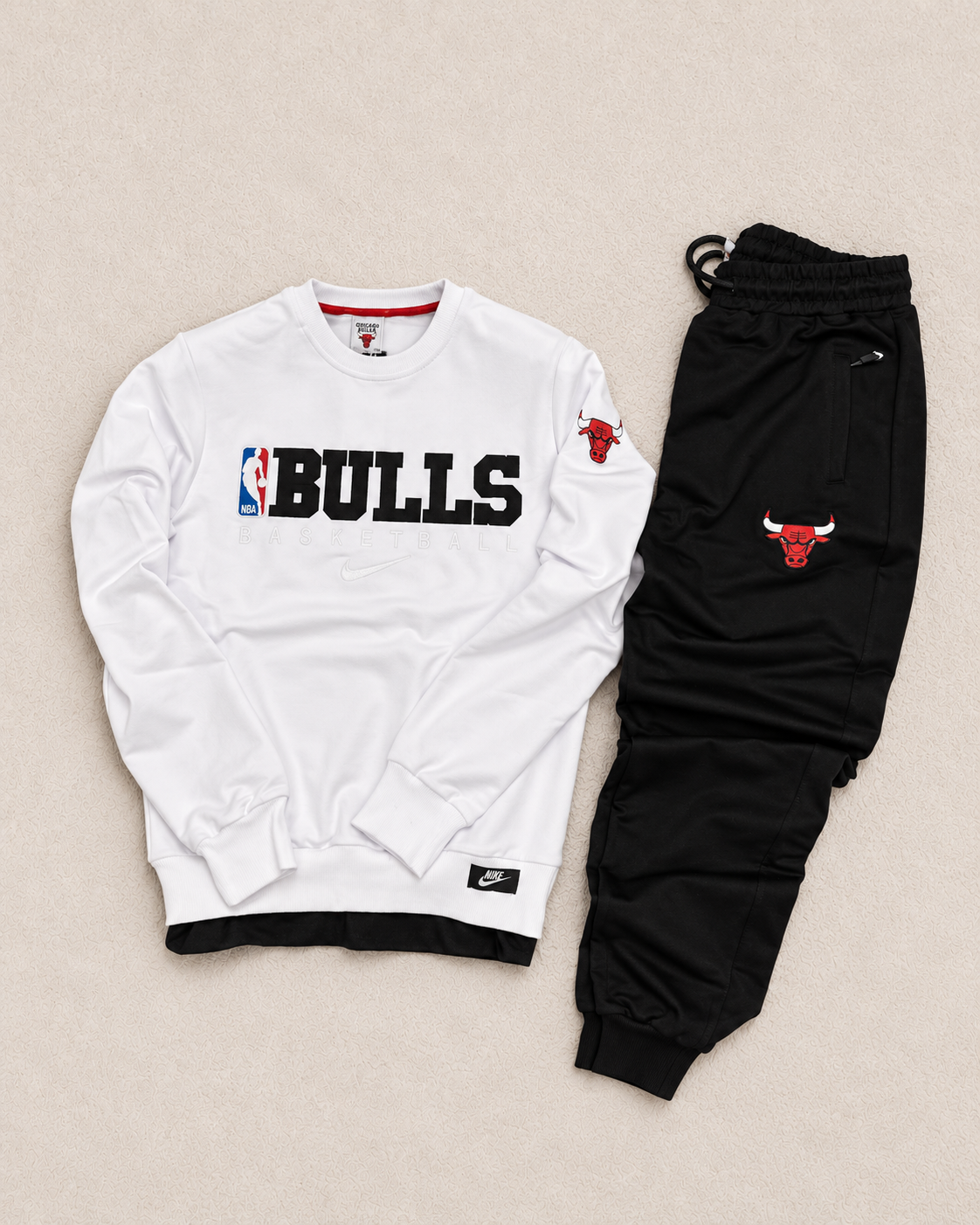 Conjunto Bulls Branco e Preto — fotografia 1