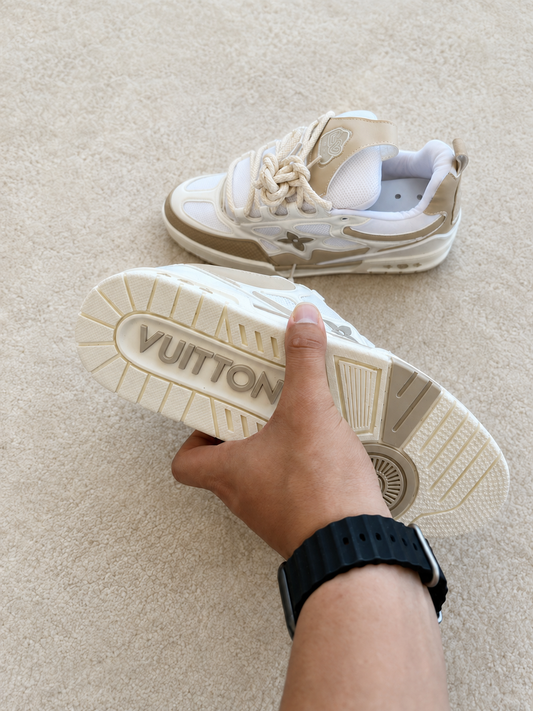 LOUIS VUITTON LV SKATE BEGE / BRANCO
