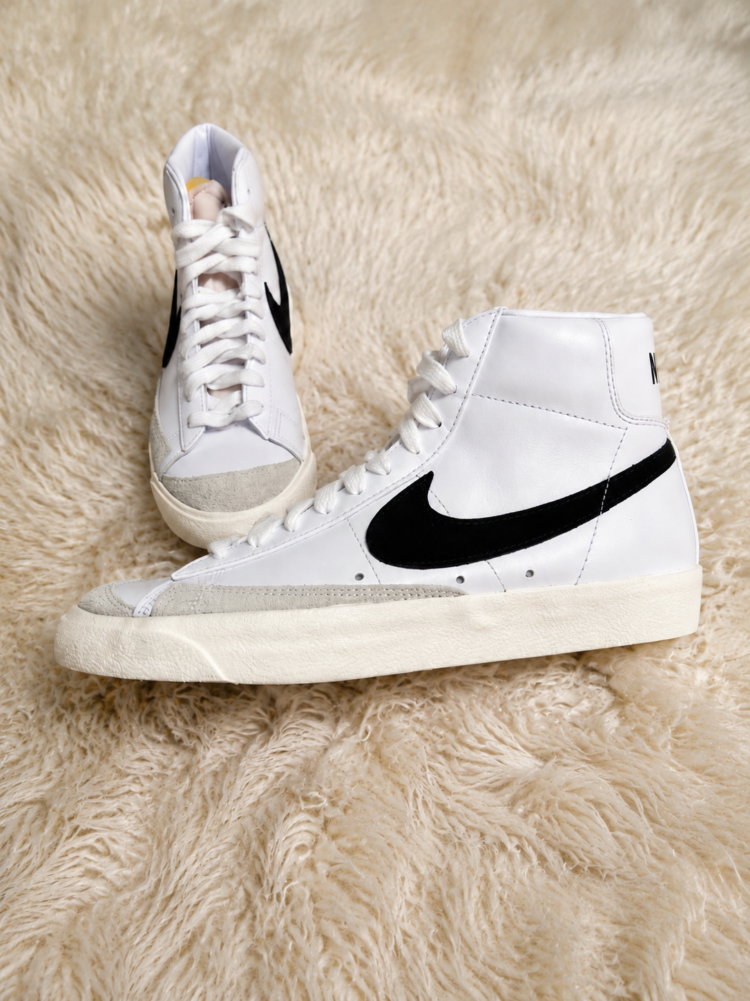 NIKE BLAZER