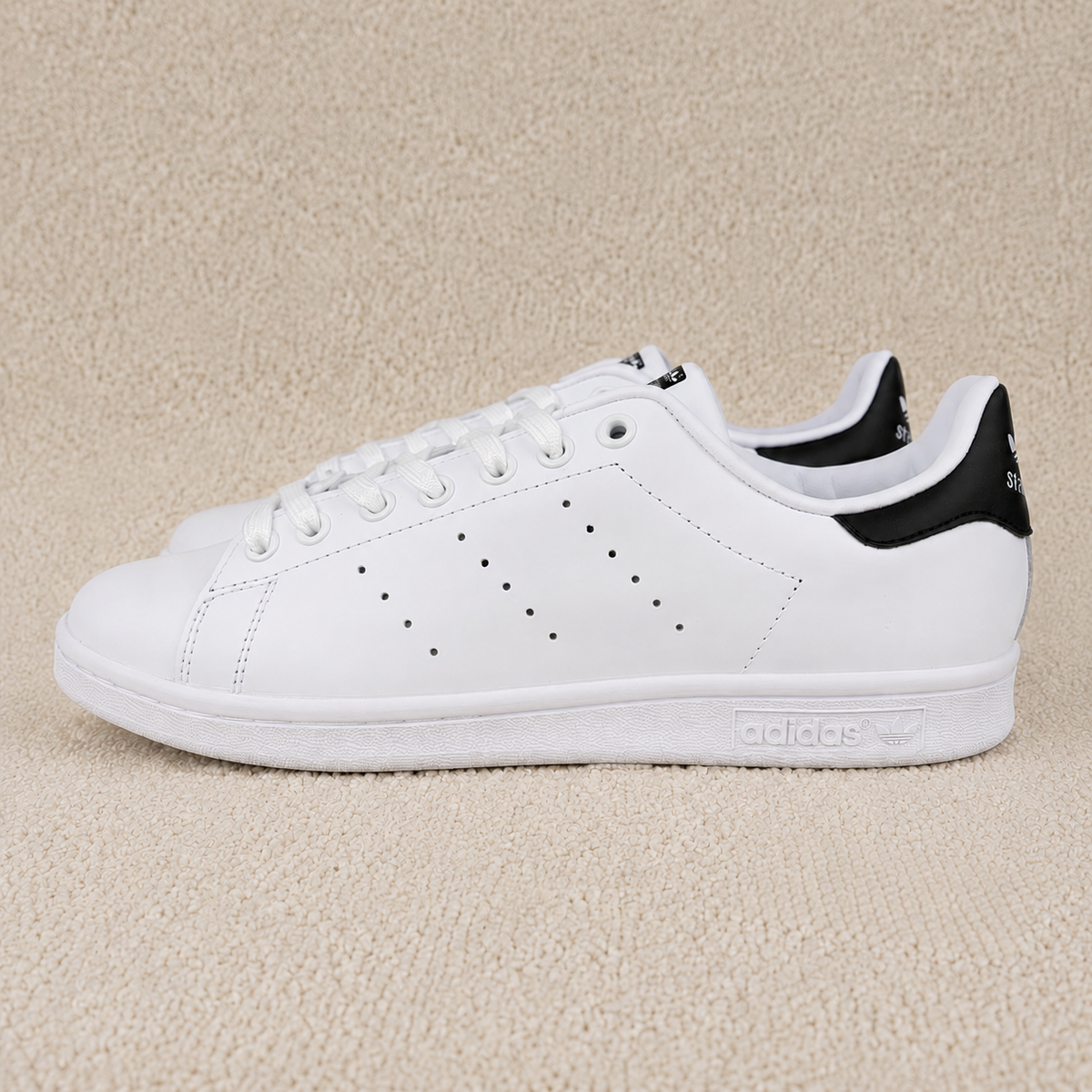 ADIDAS STAN SMITH BRANCO / PRETO