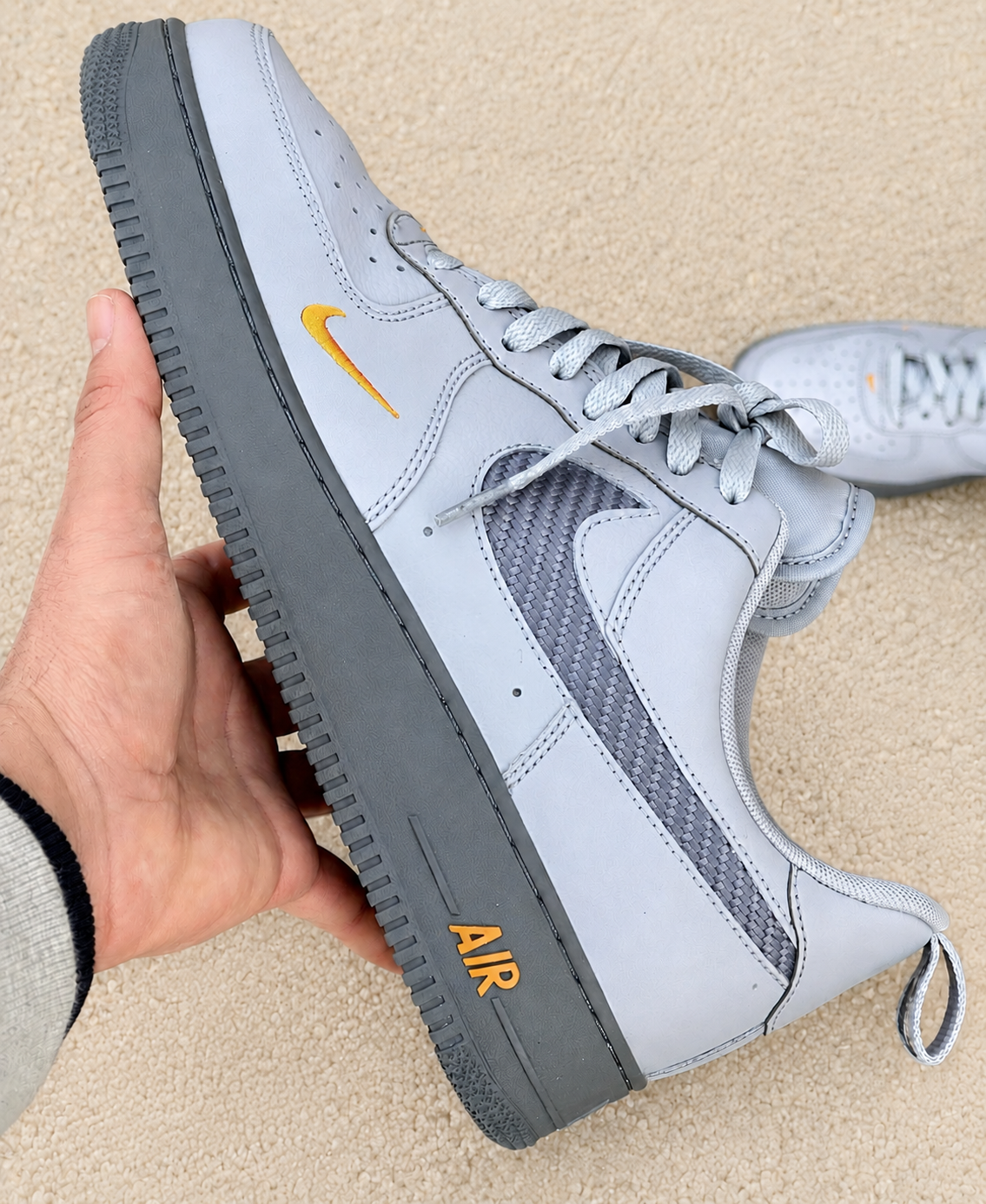 NIKE AIR FORCE 1 LOW CINZA / LARANJA