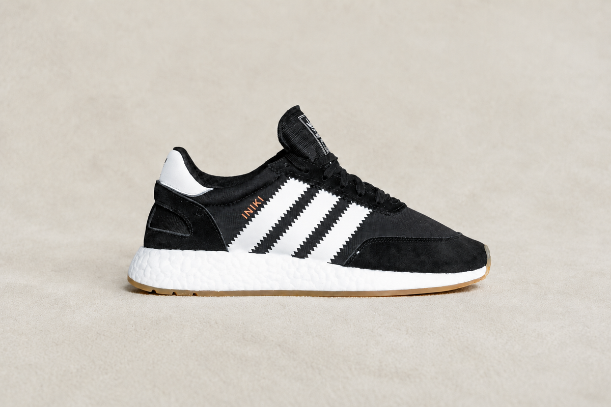 ADIDAS INIKI PRETO / BRANCO