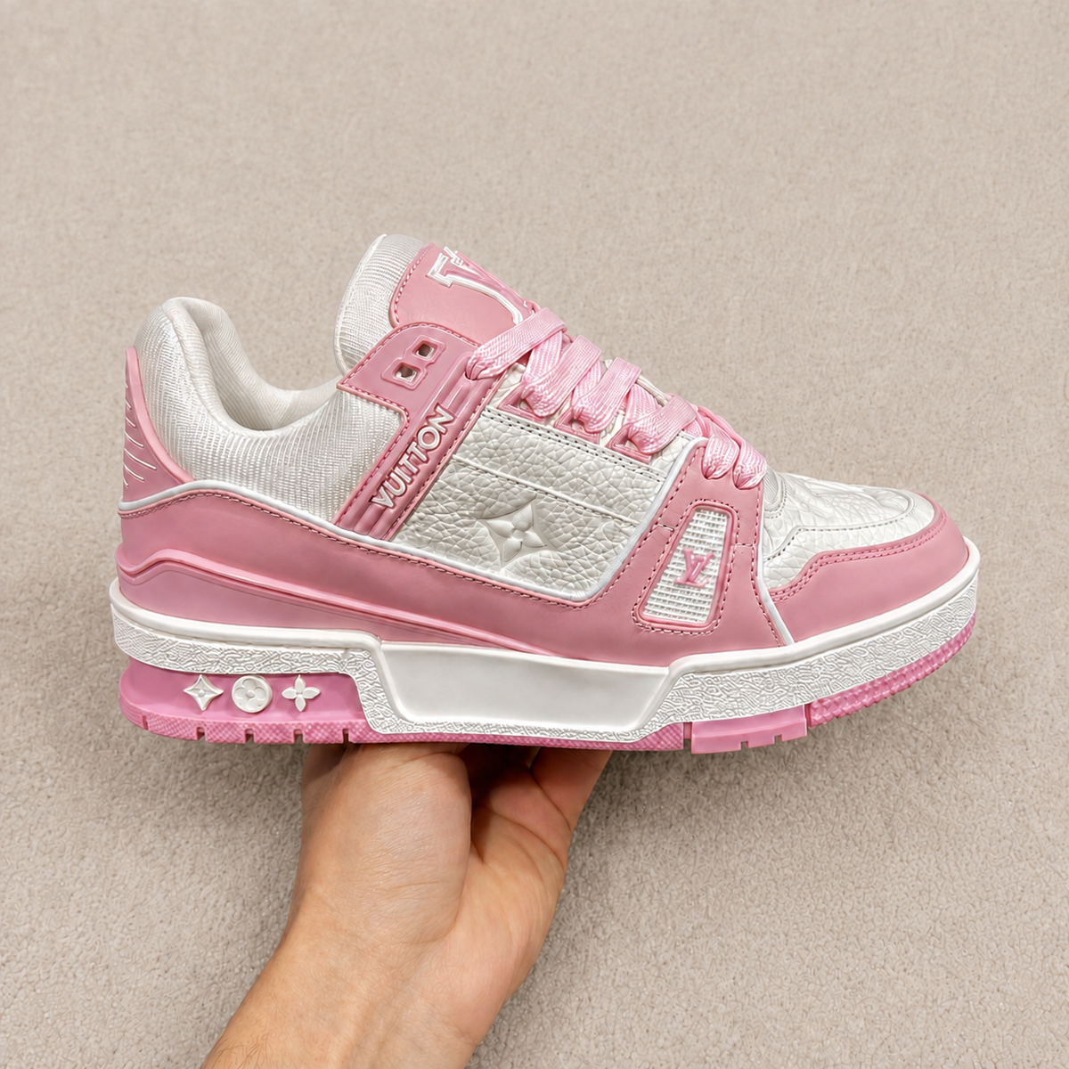 LOUIS VUITTON LV TRAINER ROSA