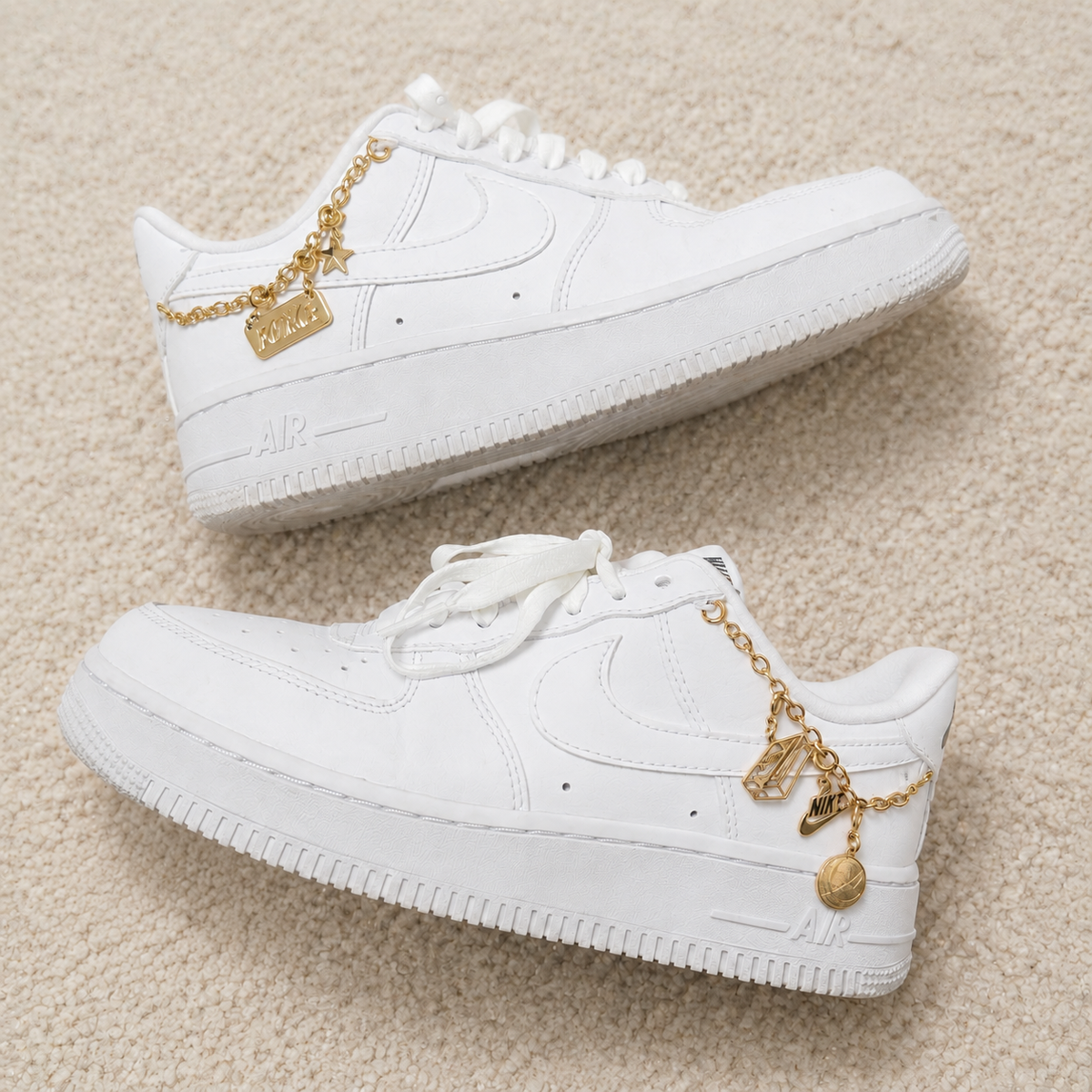 NIKE AIR FORCE 1 LOW BRANCO / CORRENTES