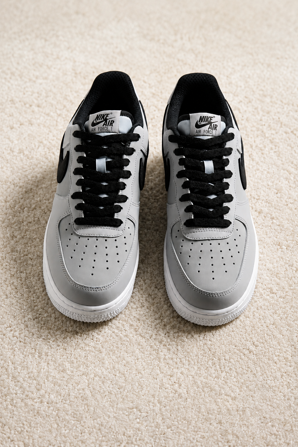 NIKE AIR FORCE 1 LOW CINZA / PRETO