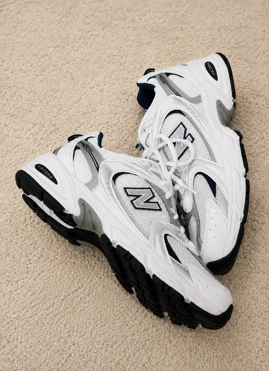 NEW BALANCE 530 BRANCO /  PRETO