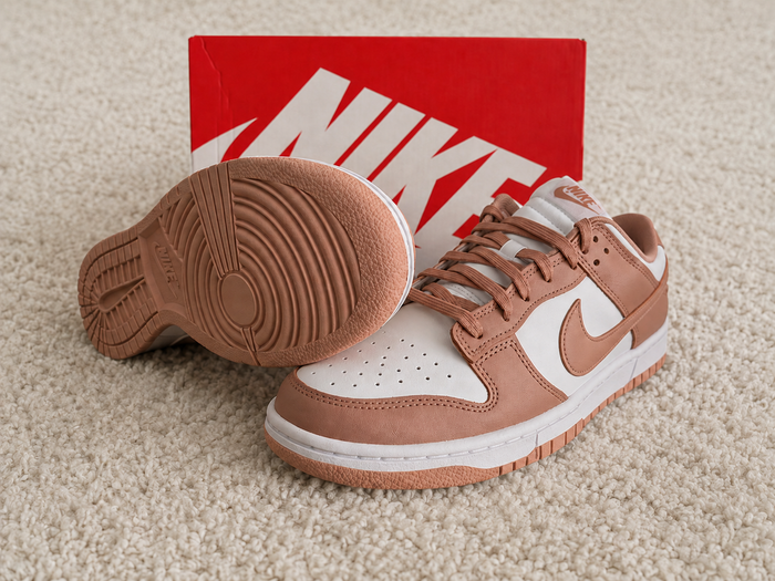 NIKE DUNK BRANCO / ROSA