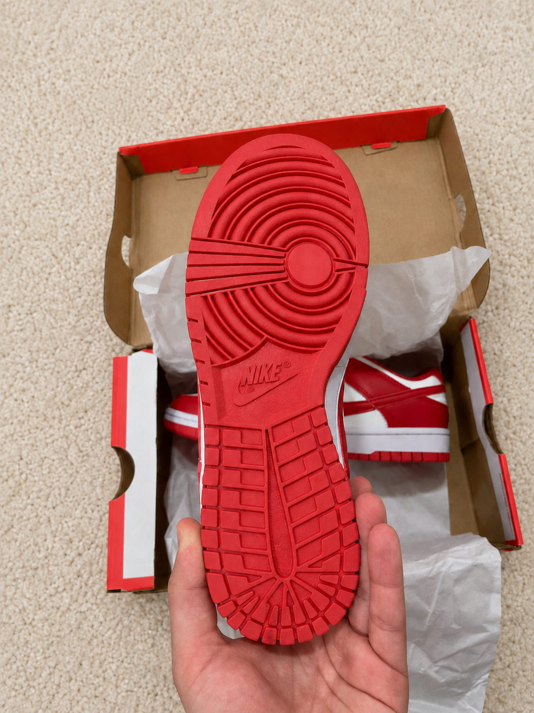 NIKE DUNK BRANCO / VERMELHO