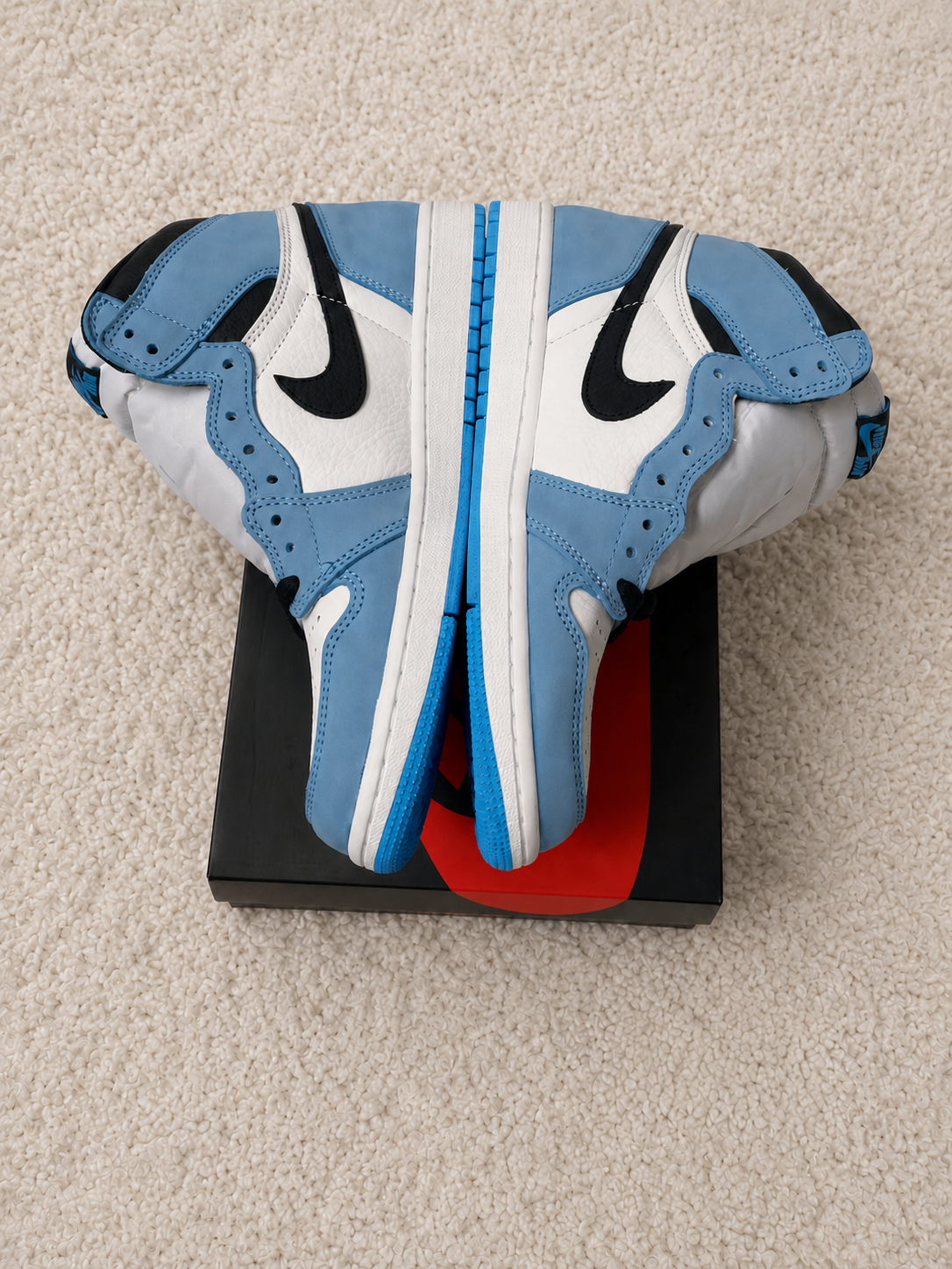 NIKE AIR JORDAN 1 HIGH AZUL / BRANCO / PRETO