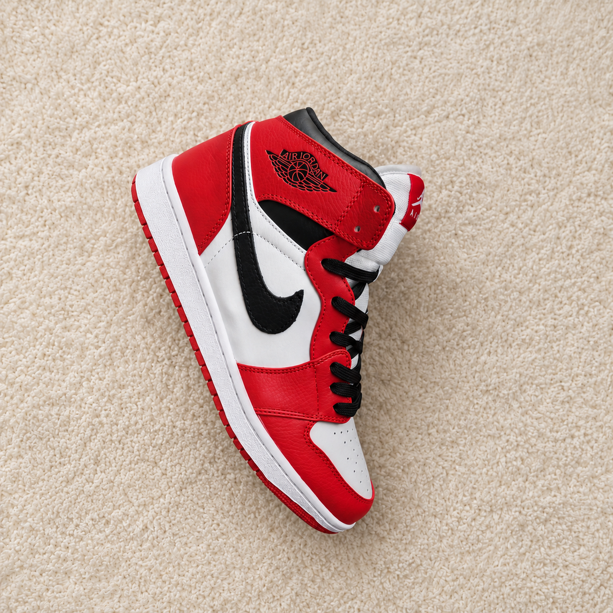 NIKE AIR JORDAN 1 BRANCO / VERMELHO / PRETO