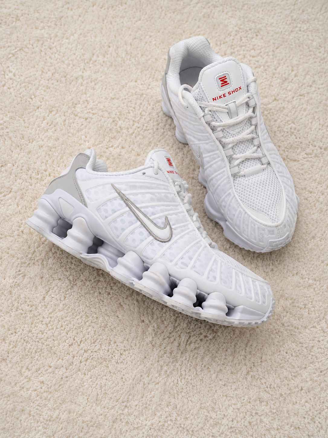 NIKE SHOX BRANCO