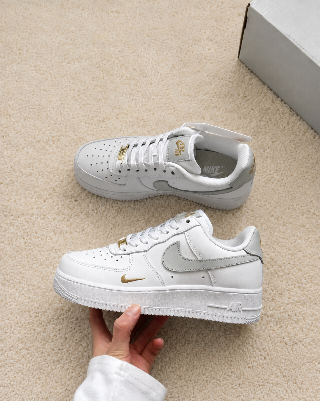 NIKE AIR FORCE 1 LOW BRANCO / CINZA