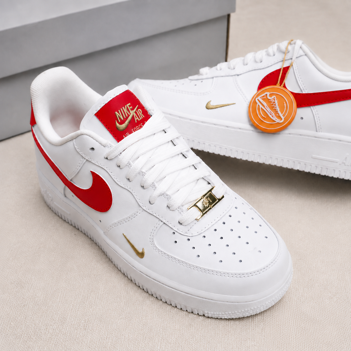 NIKE AIR FORCE 1 LOW BRANCO / VERMELHO
