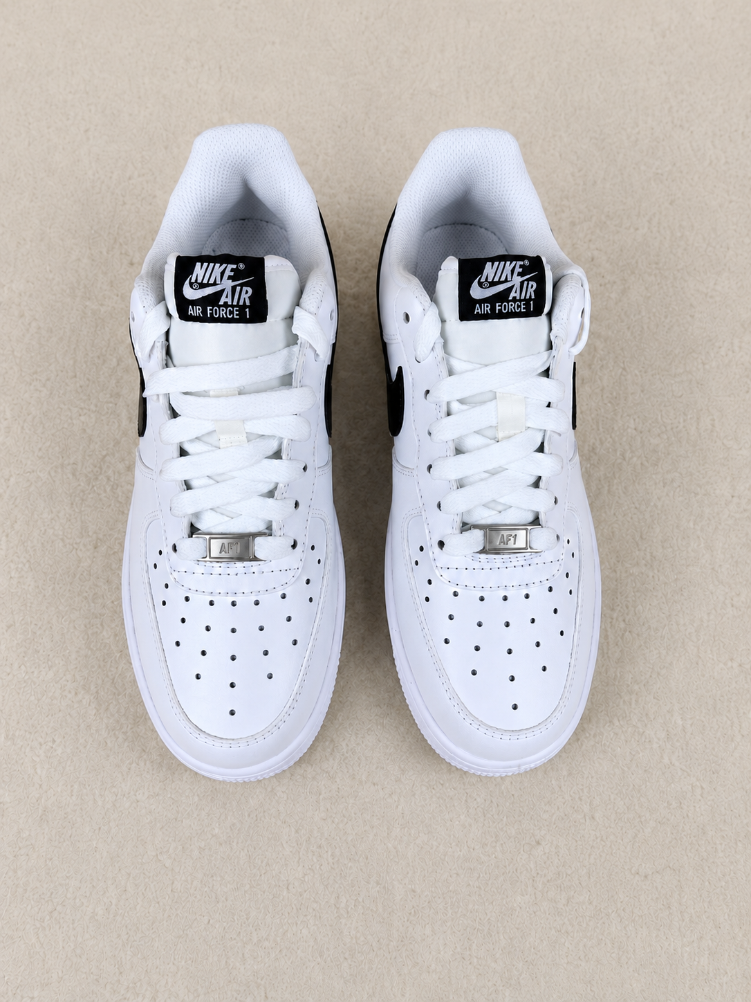 NIKE AIR FORCE 1 LOW BRANCO / PRETO