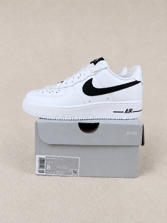 NIKE AIR FORCE 1 LOW BRANCO / PRETO