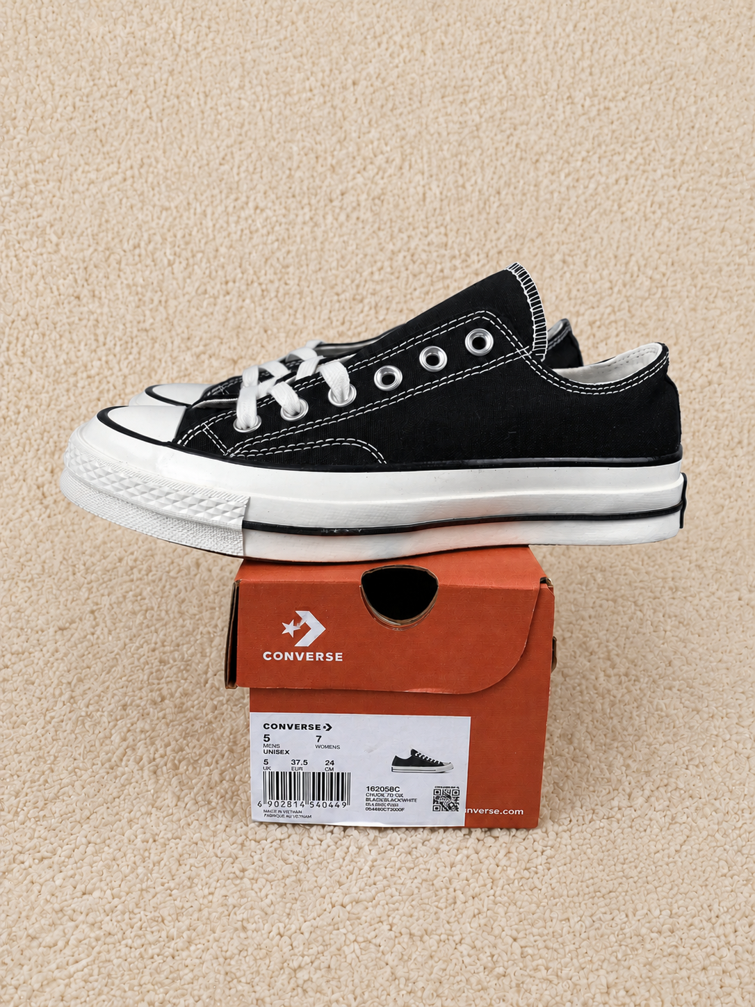 CONVERSE CHUCK TAYLOR ALL STAR LOW PRETO / BRANCO